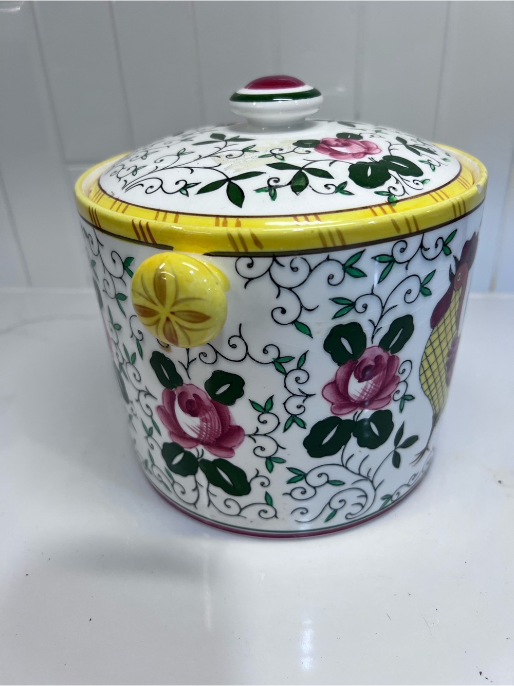 Vintage Ucago Early Provincial Roses & Roosters Cookie Jar - Picture 4 of 9